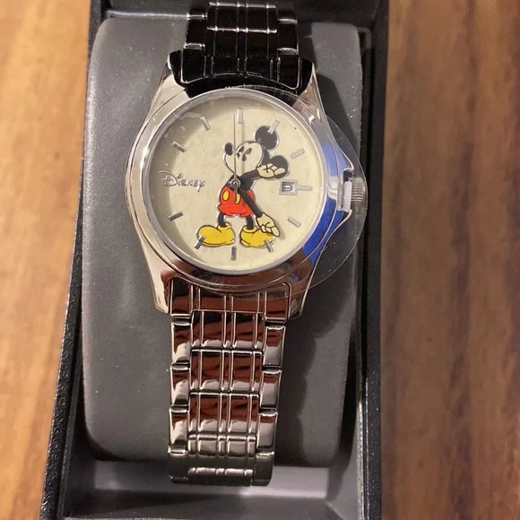 NIB Mickey Watch by Disney Store The Disney Store Limited Cast Members Watch Vintage  main image 3